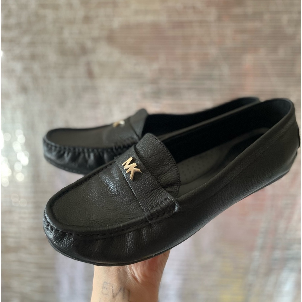 Michael Kors Black Flats Sleek Comfort